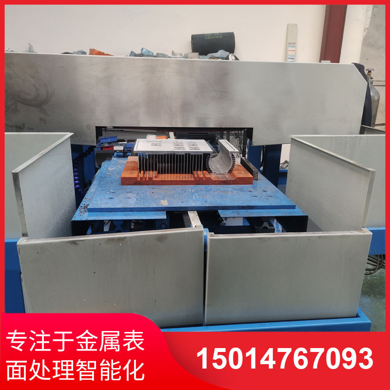 鋁(lv)材(cai)直(zhi)紋拉絲機(ji)廠(chang)傢