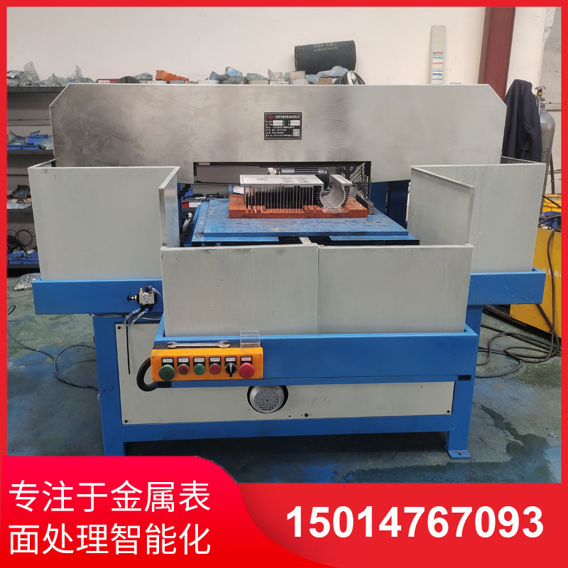 鋁(lv)材(cai)直(zhi)紋拉(la)絲(si)機生産供(gong)應(ying)